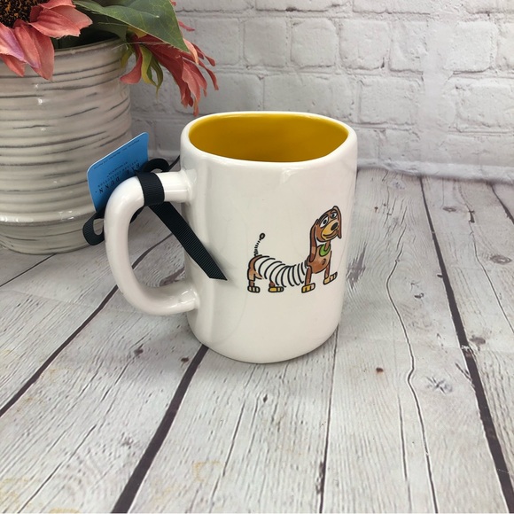 SOLD🛍️🛍️ Rae Dunn Disney slinky dog mug ITS BEEN A LONG DAY - Picture 3 of 4